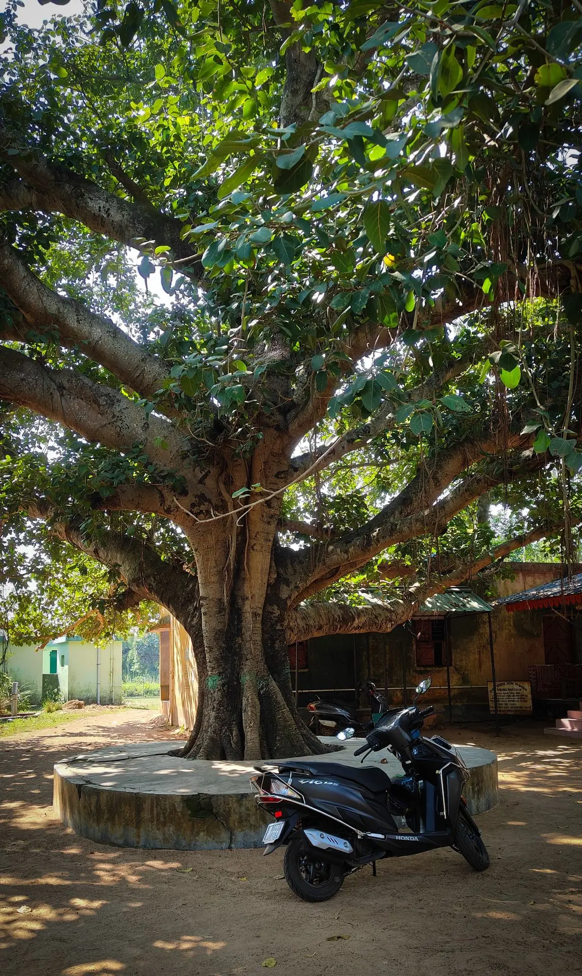 Amkhoi village